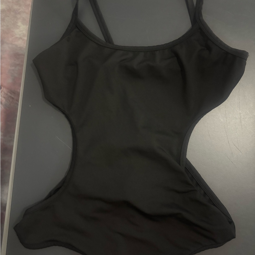 SHEIN Black Cutout Bodysuit